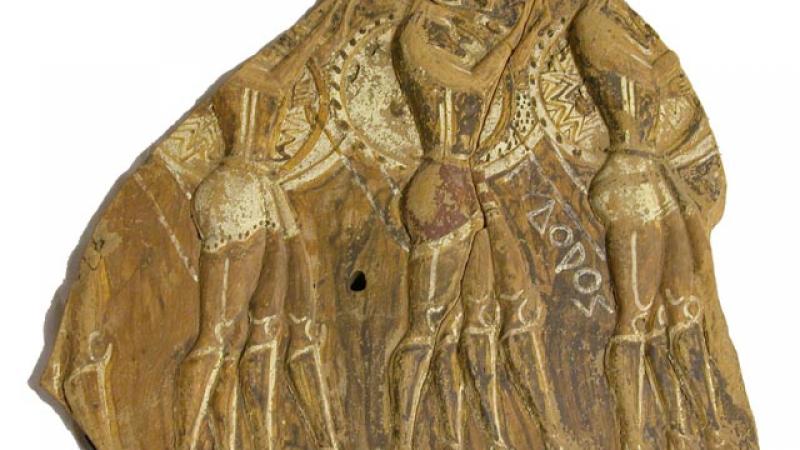 FRAGMENT DE RELIEF ARCHITECTONIQUE POLYCHROME