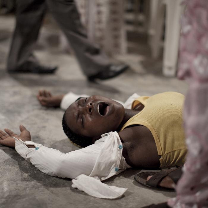 Photo de la série réalisée en marge de Tropical Gift par Christian Lutz (1973- ) Nigeria, Delta du Niger, Oporoza. 2010. Avec l’aimable autorisation de Christian Lutz, Genève