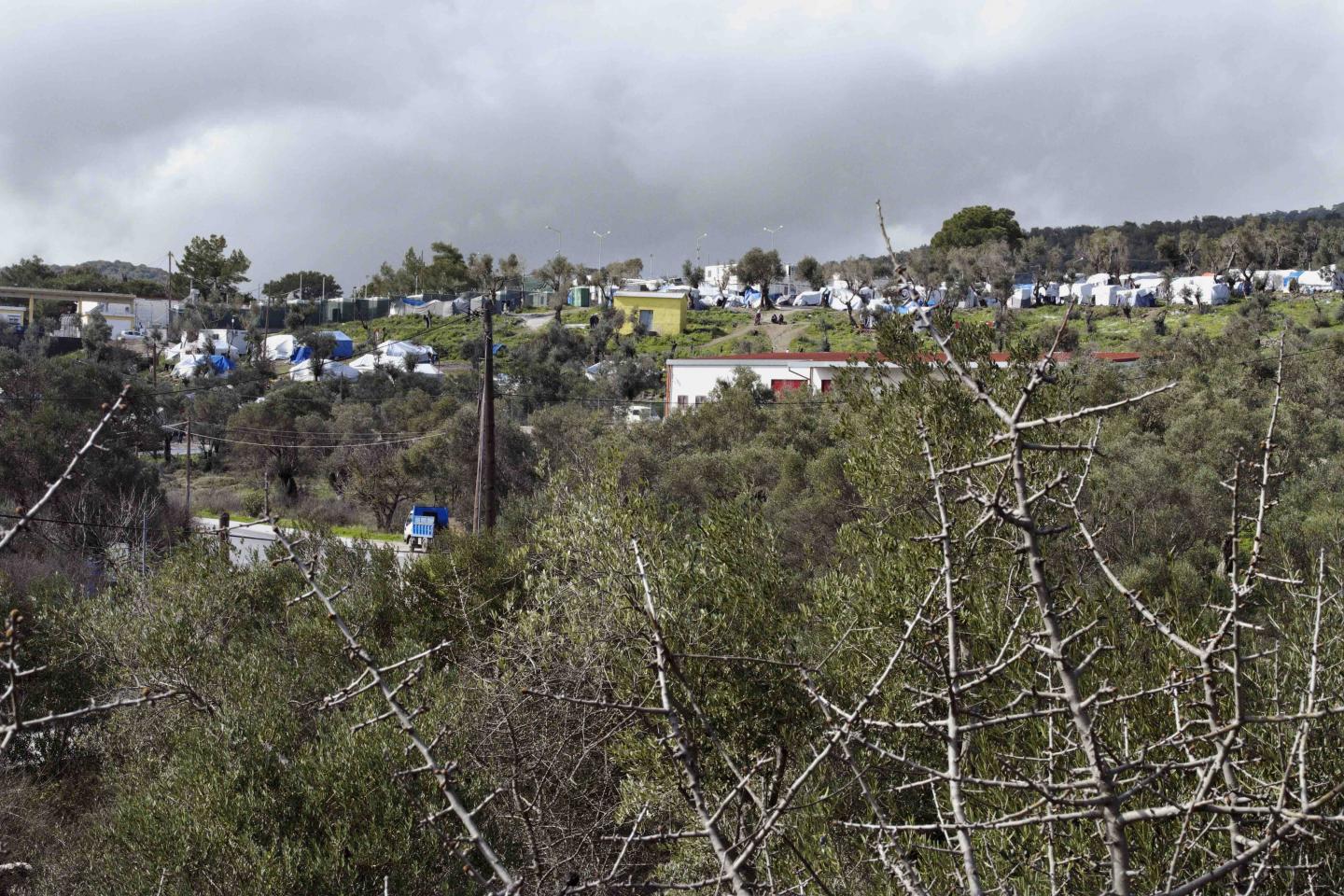 Philippe Bazin, Vue du camp de Moria, Lesbos, février 2018