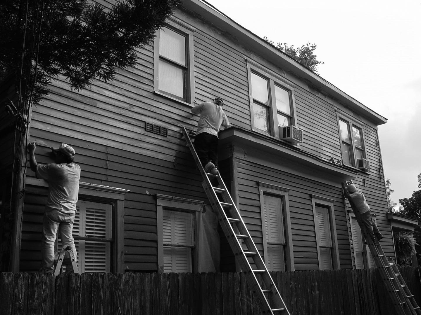 Photo Bernard Brunon. That's Painting Productions - Peal Green, Caramel Corn, Cottage Red, septembre 2006. Avec la collaboration de Martin Tovar, Adolfo Mejia et Jorgge Tovar.