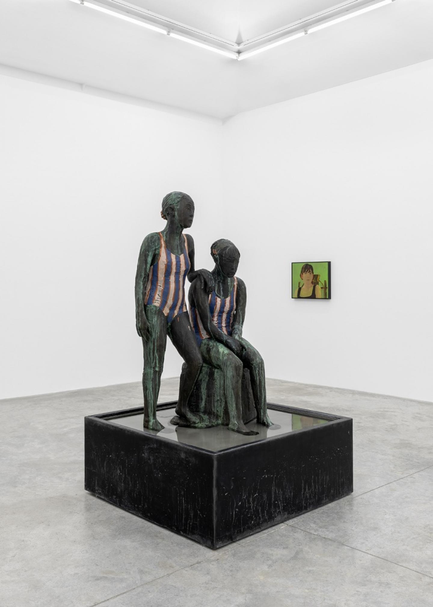 Claire Tabouret, Deux baigneuses, 2021, Painted bronze fountain, 206,4x121,9x121,9 cm, @Almin Rech