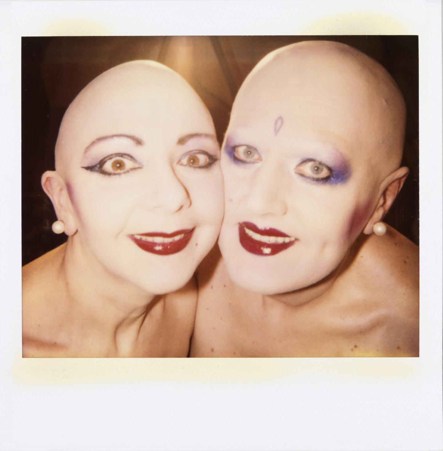 EVA & ADELE, AUTOPOLAROID, 28.08.1992, Berlin, Polaroid, 10,2 x 10,1 cm EVA & ADELE und VG Bild-Kunst, Bonn 2018